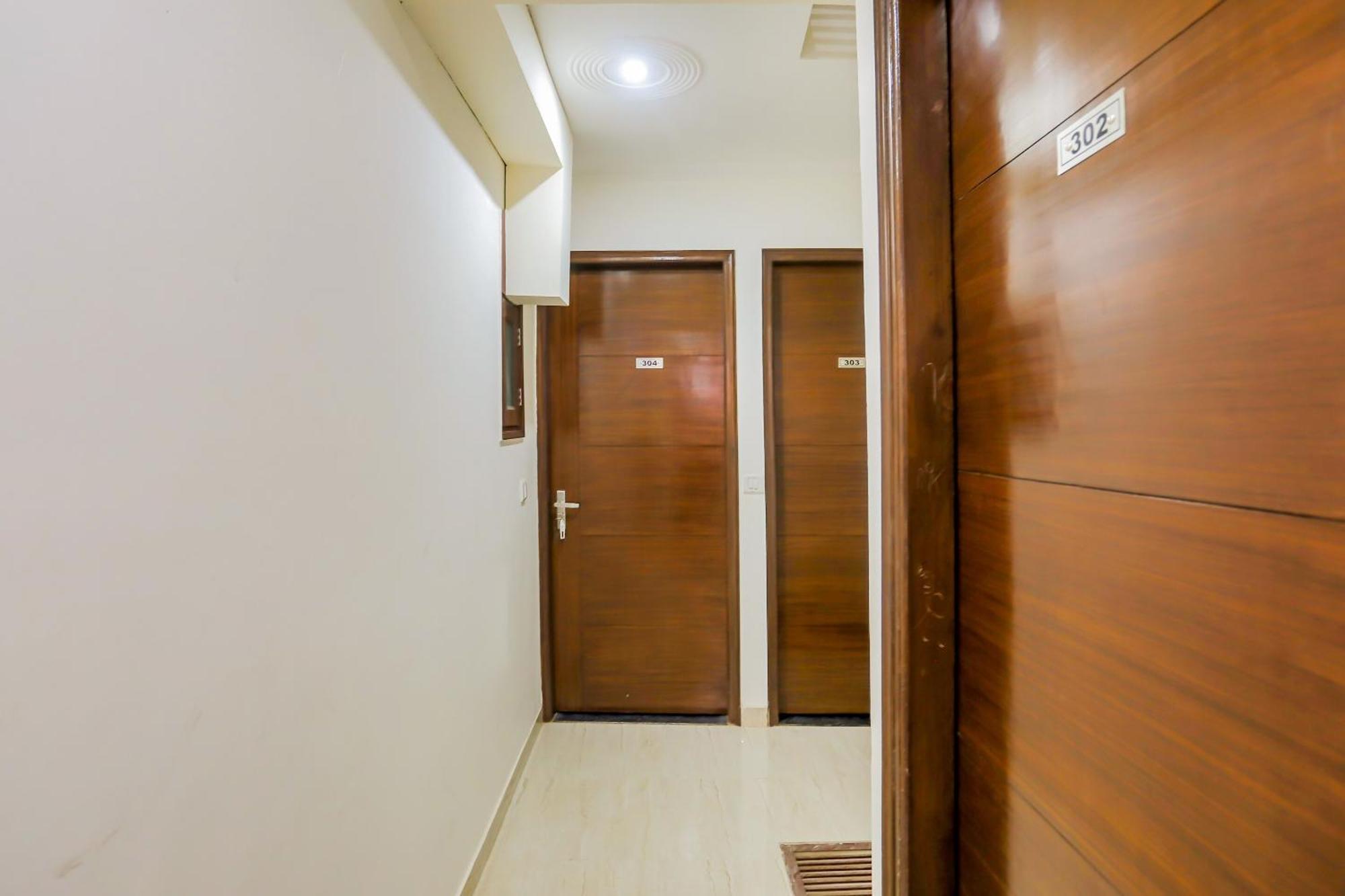 Hotel O Mahipalpur Extension Near Airport New Delhi Exterior photo